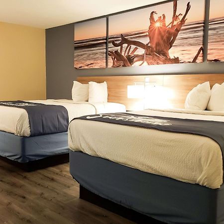 Days Inn & Suites By Wyndham Merrillville Εξωτερικό φωτογραφία