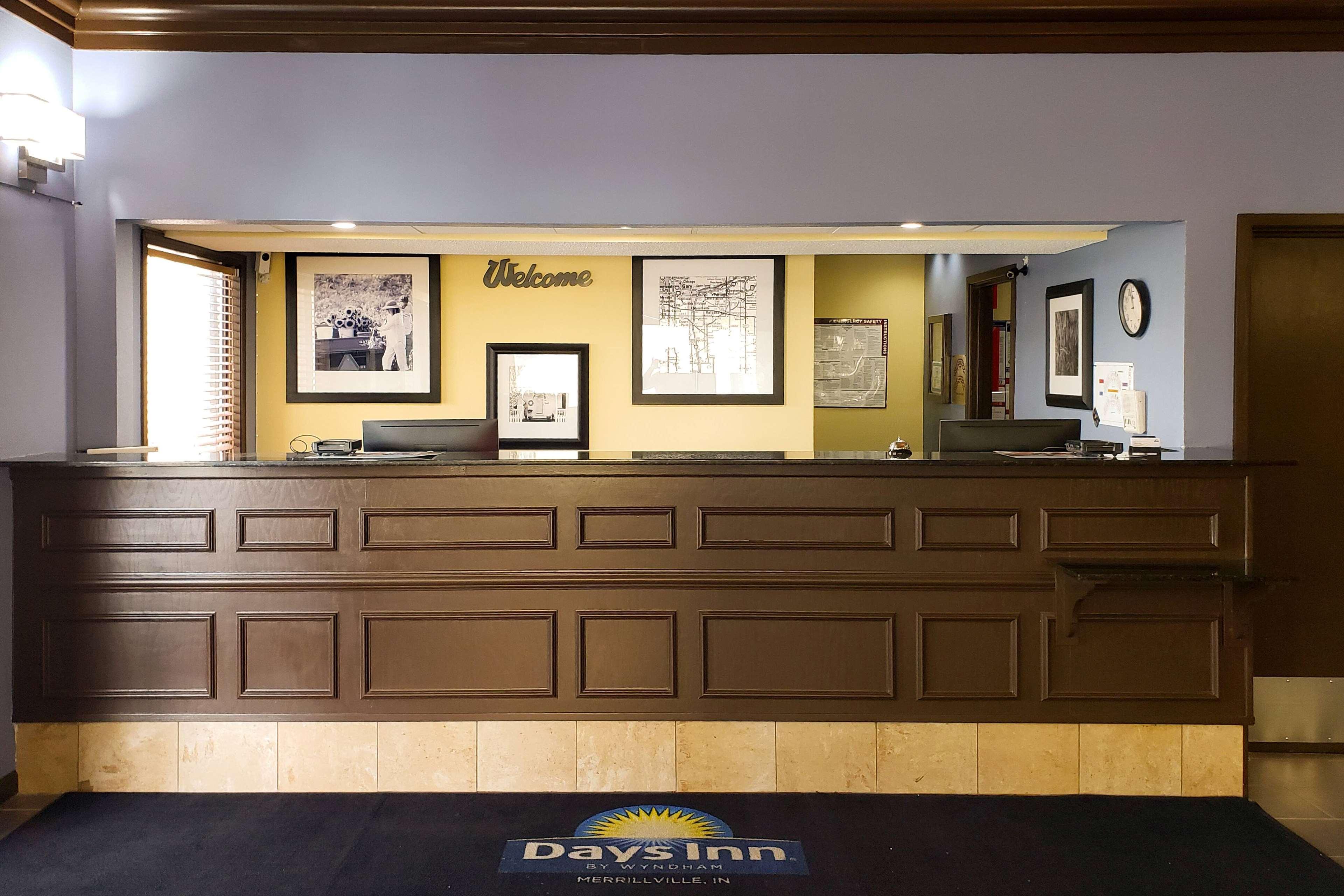 Days Inn & Suites By Wyndham Merrillville Εξωτερικό φωτογραφία