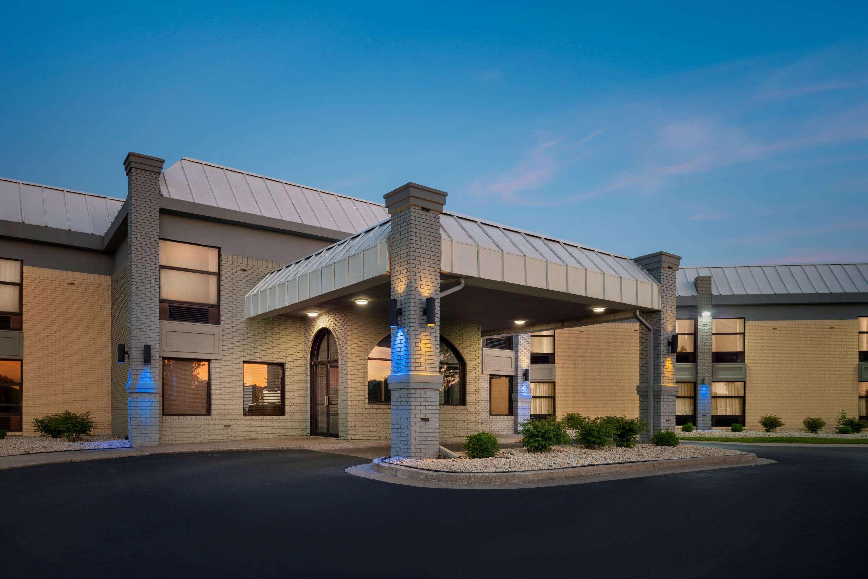 Days Inn & Suites By Wyndham Merrillville Εξωτερικό φωτογραφία